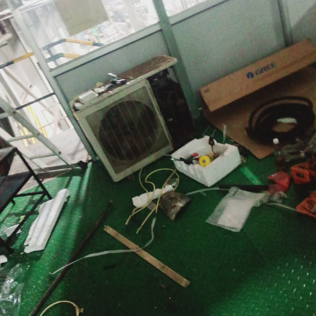 Evaporative cooler